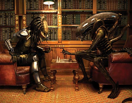 skyad-alien-predator-chess-sm.jpg